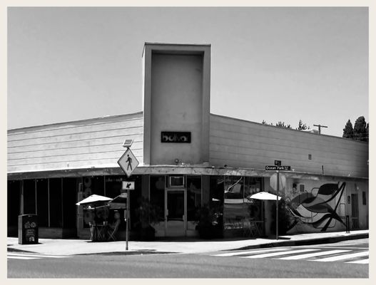 Cafe Bolivar by null