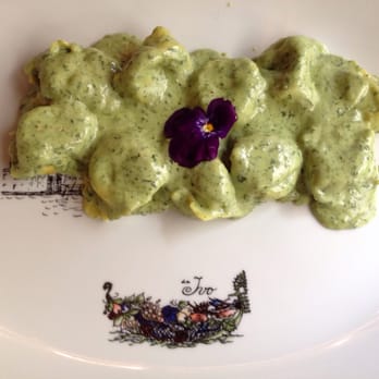 Da Ivo - Spinach and ricotta tortellini - Italian Near Me - Venezia, VE