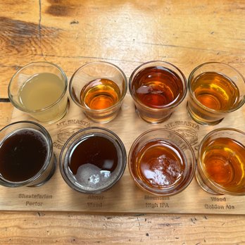 Mount Shasta Brewing - Beer Flight - Brewpubs Near Me - Weed, California