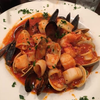 TPR Pizzeria - Seafood Fra Diavolo - Italian Near Me - Tenafly, New Jersey