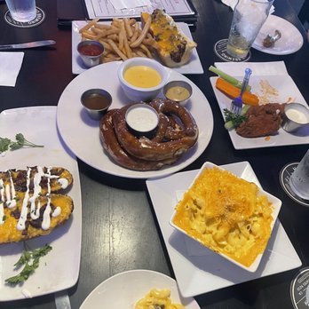 Morrison - Happy Hour food. Mac n cheese, wings, chili dog, pretzel, and potato skins! - Gastropubs Near Me - Los Angeles, California Morrison - Happy Hour food. Mac n cheese, wings, chili dog, pretzel, and potato skins! - Gastropubs Near Me - Los Angeles, California