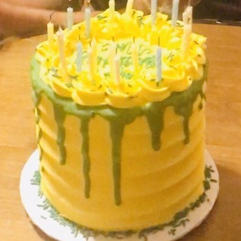 Sugarbee Custom Bake Shop - Lemon flavor birthday cake - Desserts Near Me - Redlands, California