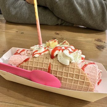 Taco ‘Bout Sweets - Strawberry Cheesecake - Ice Cream & Frozen Yogurt Near Me - Redlands, California