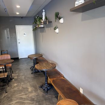 Chill Coffee - Inside - Coffee & Tea Near Me - Westminster, California