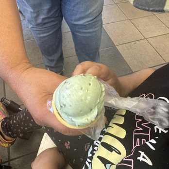 Creme De La Creme - Cafes Near Me - Corona, California Creme De La Creme - Cafes Near Me - Corona, California