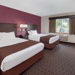 AmericInn by Wyndham Northfield - Guest room