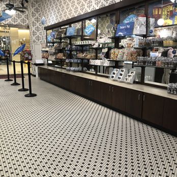 Kilwins Ice Cream - Chocolate - Fudge - Desserts Near Me - New Orleans, Louisiana Kilwins Ice Cream - Chocolate - Fudge - Desserts Near Me - New Orleans, Louisiana