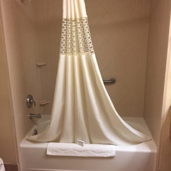 Hampton Inn & Suites Lathrop - Hotels Near Me - Lathrop, California