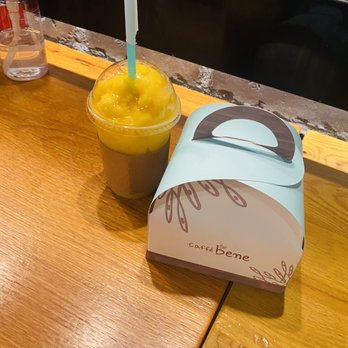 Caffe Bene - Mango smoothie & banana walnut and honey bread in a cute box - Coffee & Tea Near Me - Torrance, California Caffe Bene - Mango smoothie & banana walnut and honey bread in a cute box - Coffee & Tea Near Me - Torrance, California