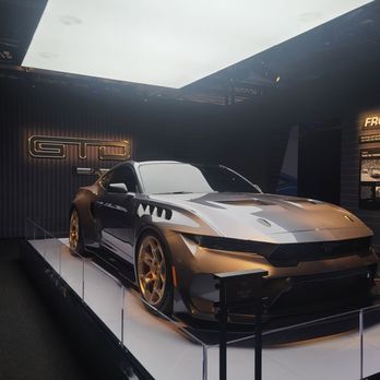 American Icon - Racing Experience Near Me - Los Angeles, California