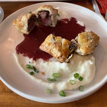 86 Forks Bar + Table - BEEF WELLINGTON BITES - Asian Fusion Near Me - Pensacola, Florida