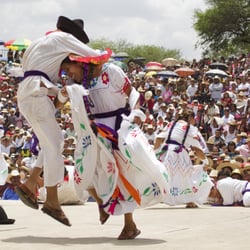 Guelaguetza en Zaachila - El torito.