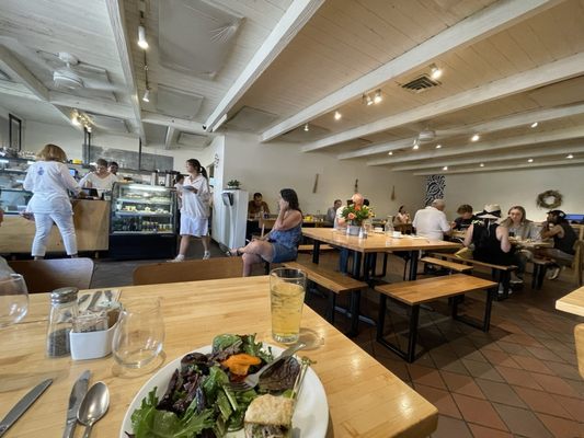 Dolina Bakery & Cafe by null