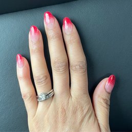 Ombré powder manicure