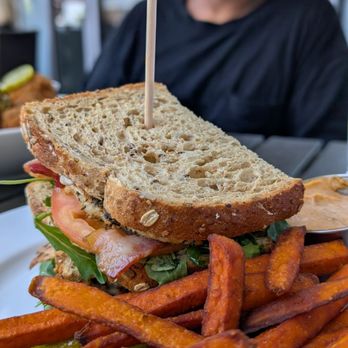 Firkin on the Bay - Pubs Near Me - Toronto, Ontario