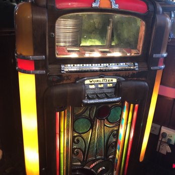 The Bubble Room - Juke box - Desserts Near Me - Captiva, Florida