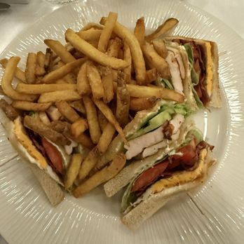 Café Central - Chicken, lettuce and bacon with French fries! It was very good! The portions were large! - Cafes Near Me - Vienna, 9 Café Central - Chicken, lettuce and bacon with French fries! It was very good! The portions were large! - Cafes Near Me - Vienna, 9
