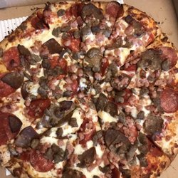 Pizza Fiamma - Meat lovers pizza