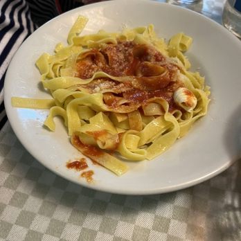 Trattoria Sabatino - Pasta with Tomato Sauce - Tuscan Near Me - Florence, FI Trattoria Sabatino - Pasta with Tomato Sauce - Tuscan Near Me - Florence, FI