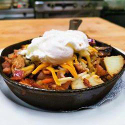 27 Street Grill - Hot skillet with poached eggs