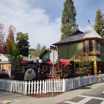Main Street Melters - Large parking lot just across the street, 2 hrs free. - Sandwiches Near Me - Placerville, California