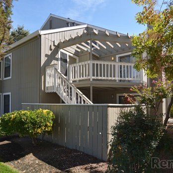 Eastlake Apartments - Apartments Near Me - Davis, California Eastlake Apartments - Apartments Near Me - Davis, California