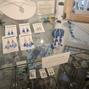 Hellebore Glass Studio - Art Galleries Near Me - Langley, Washington