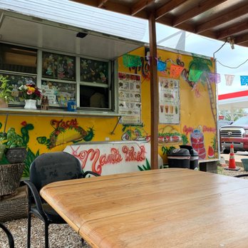 Mami's Taco's - a table and chairs - Mexican Near Me - Austin, Texas