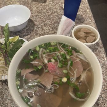 Pho Xe Lua - Vietnamese Near Me - Sacramento, California