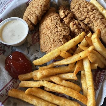 Main St Pub - Chicken Tenders and fries - American Near Me - Allendale, Michigan Main St Pub - Chicken Tenders and fries - American Near Me - Allendale, Michigan