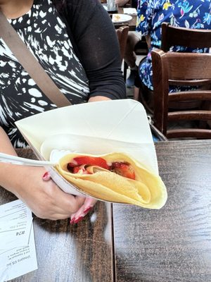 B-Bee Crepe & Boba by null
