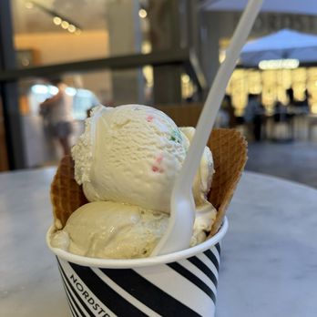 Nordstrom Gelato Bar - Gelato Near Me - Honolulu, Hawaii Nordstrom Gelato Bar - Gelato Near Me - Honolulu, Hawaii