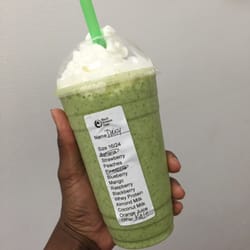Yes2Yoga - Nutrition is everything! Recover from your session with a fresh, organic fruit and vegetable smoothie. Made to order!