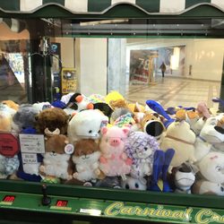Grand Traverse Mall - Claw games at the mall