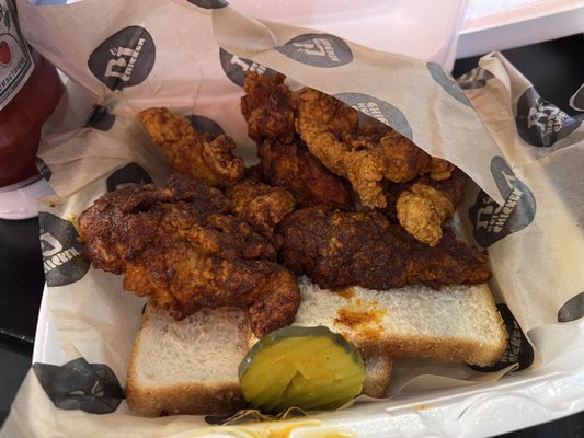 BJ HOT CHICKEN by null