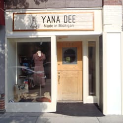 Yana Dee - Yana Dee storefront in downtown Traverse City