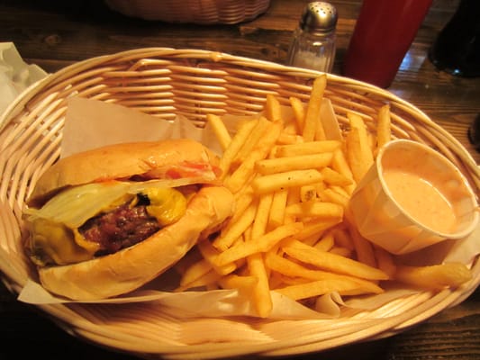 Tommis Burger Joint, Mitte by null