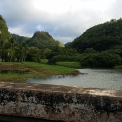 Waimea Valley - Passed through on the way to pipeline.