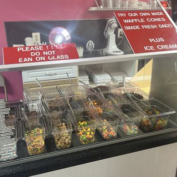 Praline's Ice Cream - Ice Cream & Frozen Yogurt Near Me - Berlin, Connecticut