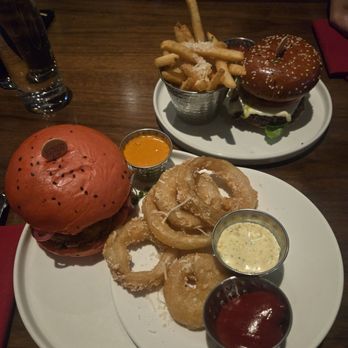 Gordon Ramsay Burger - Cluck Yeah OFC, Southwest Burger - Burgers Near Me - Las Vegas, Nevada Gordon Ramsay Burger - Cluck Yeah OFC, Southwest Burger - Burgers Near Me - Las Vegas, Nevada