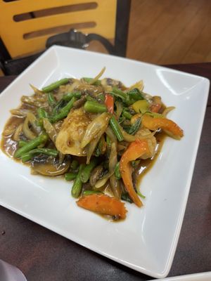 Alin’s Thai Street Food by null