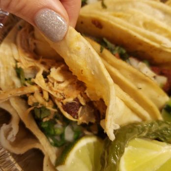 Provecho Mexican Grill - Chicken tinga taco - Mexican Near Me - Huntingdon Valley, Pennsylvania Provecho Mexican Grill - Chicken tinga taco - Mexican Near Me - Huntingdon Valley, Pennsylvania