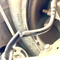 Uncle Ed's Oil Shoppe - cut brake lines