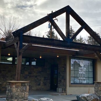 Castle Valley Dental - Unassuming entry. - General Dentistry Near Me - Castle Rock, Colorado