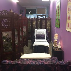 Crystal Massage - Chinese style Foot Reflexology.