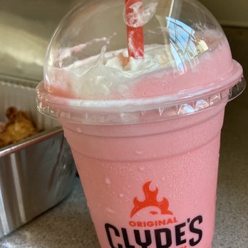 Clyde's Hot Chicken - 10/11/2020 strawberry shake - Chicken Shop Near Me - Fullerton, California Clyde's Hot Chicken - 10/11/2020 strawberry shake - Chicken Shop Near Me - Fullerton, California