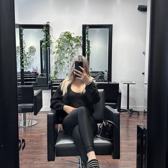 Lived In Salon - Getting a root touch up, love the vibe in this salon - Hair Stylists Near Me Lived In Salon - Getting a root touch up, love the vibe in this salon - Hair Stylists Near Me