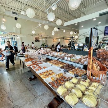 Confections Bakery & Cafe - Bakeries Near Me - Suwanee, Georgia Confections Bakery & Cafe - Bakeries Near Me - Suwanee, Georgia