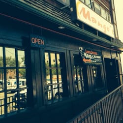 Mango's - Exterior