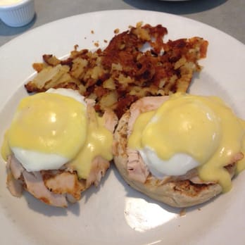 Landmark Diner - Diners Near Me - Roslyn, New York Landmark Diner - Diners Near Me - Roslyn, New York